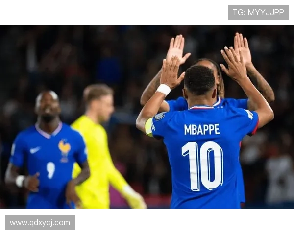 姆巴佩领衔新一代足球巨星崛起，未来赛场的无限可能与挑战