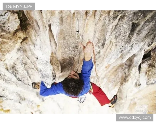 重庆攀岩队耐力对比深度剖析与训练策略探讨 重庆攀岩队耐力对比深度剖析与训练策略探讨