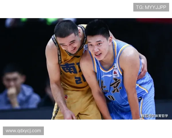 杭州篮球队在选拔赛中以88分高居积分榜首位展现强劲实力